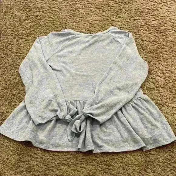 Francesca’s‎ Long Sleeve Top - Picture 2 of 3